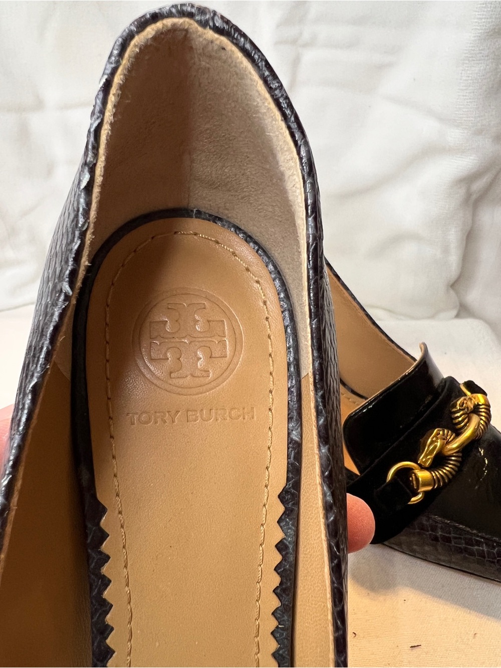 EC Tory Burch Jessa Pumps. Snake Print, Velvet, Leather. Gold Accents. Women’s 7 - Picture 3 of 7